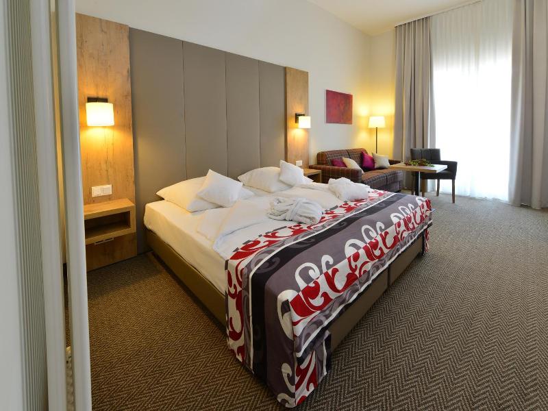 Santé Royale Hotel & Gesundheitsresort Warmbad Wol image