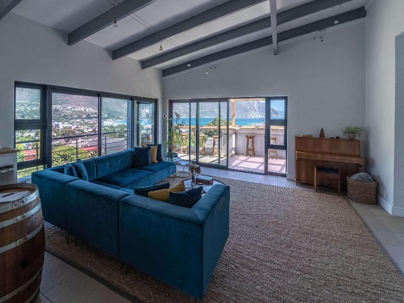 Hout Bay View image
