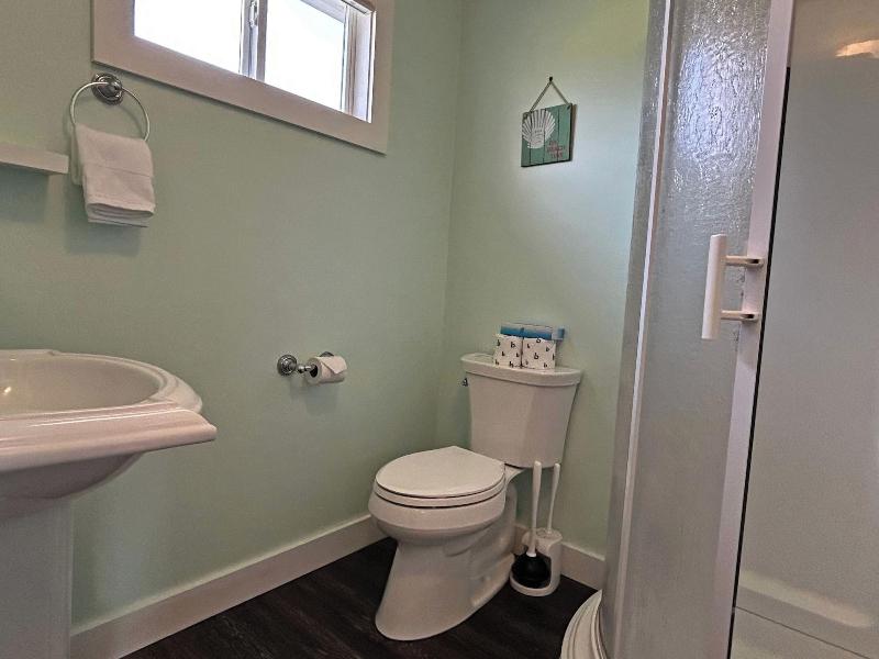 Island Inn image