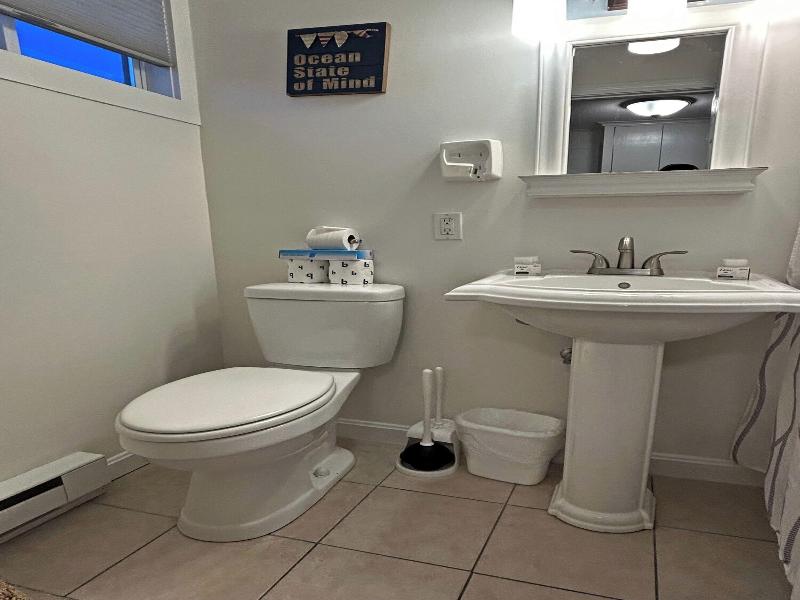 Island Inn image