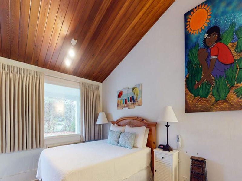 Island Inn image