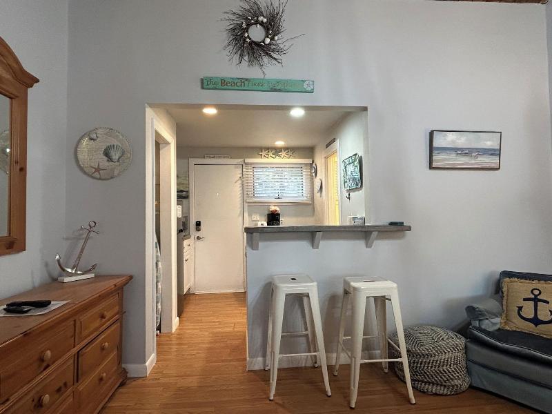 Island Inn image