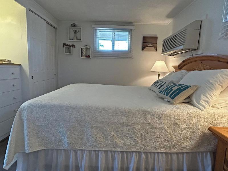 Island Inn image
