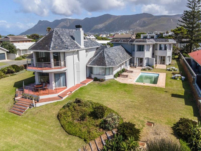 Sandbaai Country House image