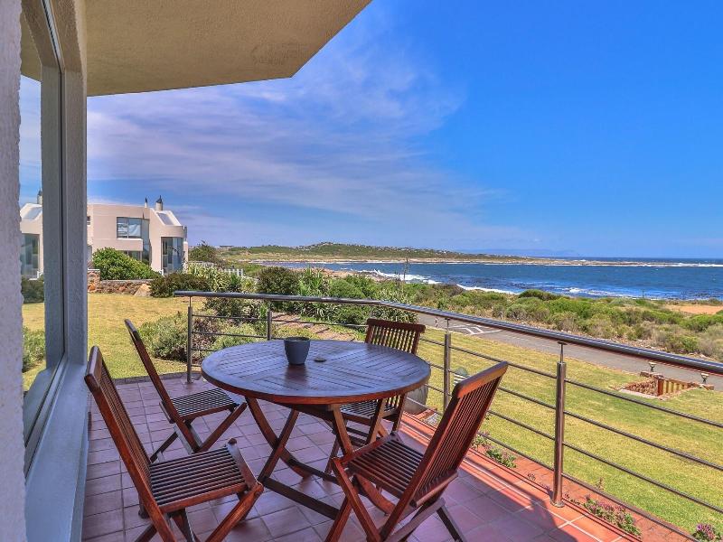 Sandbaai Country House image