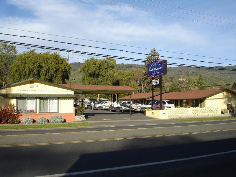 Lakeview Inn image