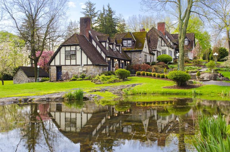 Hillbrook Inn image