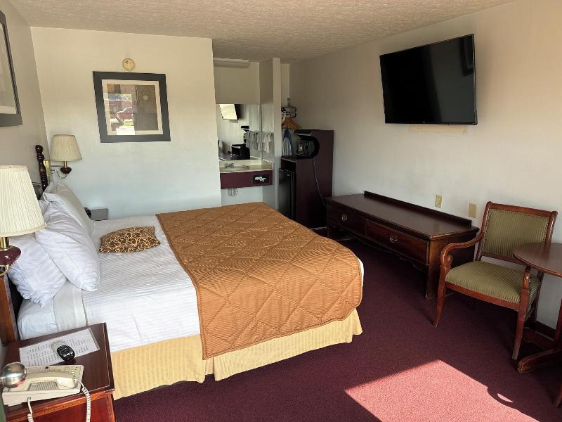 Royal Inn Albany image 6
