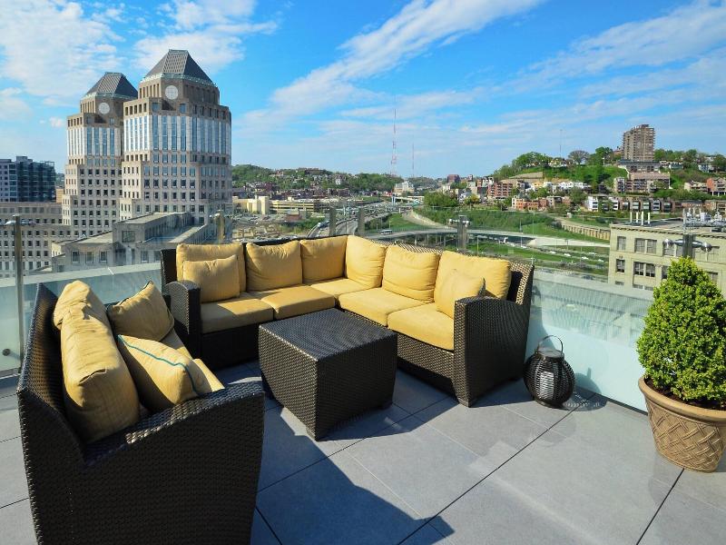 Residence Inn Cincinnati Downtown/The Phelps image