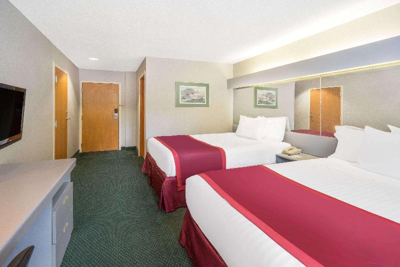 MICROTEL INN & SUITES BY WYNDHAM CHATTANOOGA/NEAR