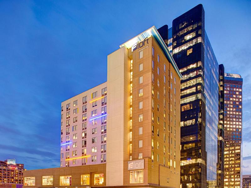 Aloft Charlotte Uptown At The Epicentre image