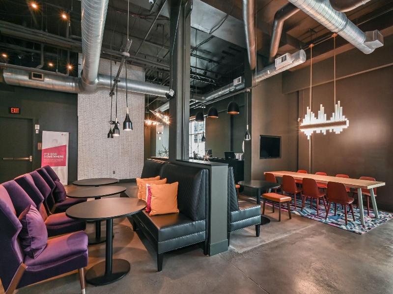 Aloft Charlotte Uptown At The Epicentre image