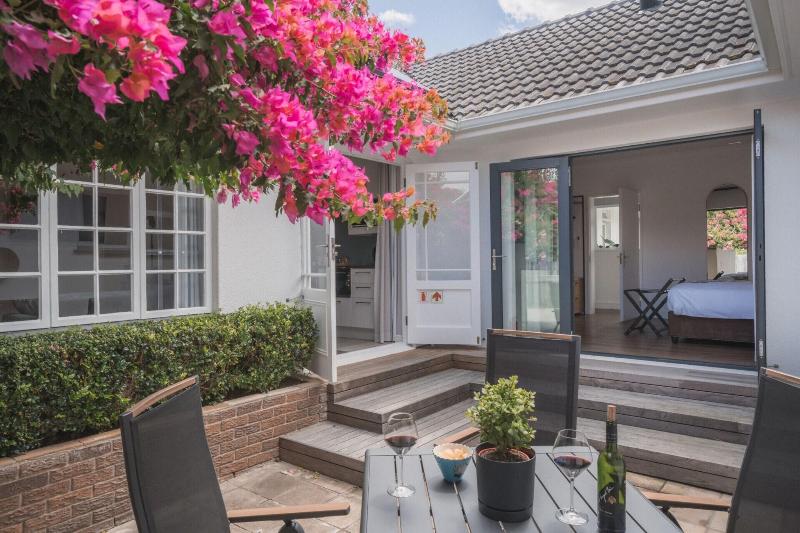 Dongola House image