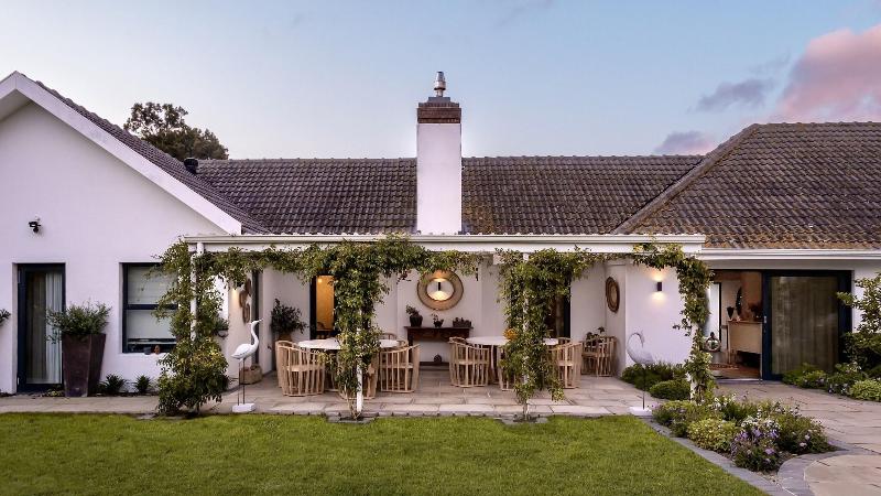 Dongola House image