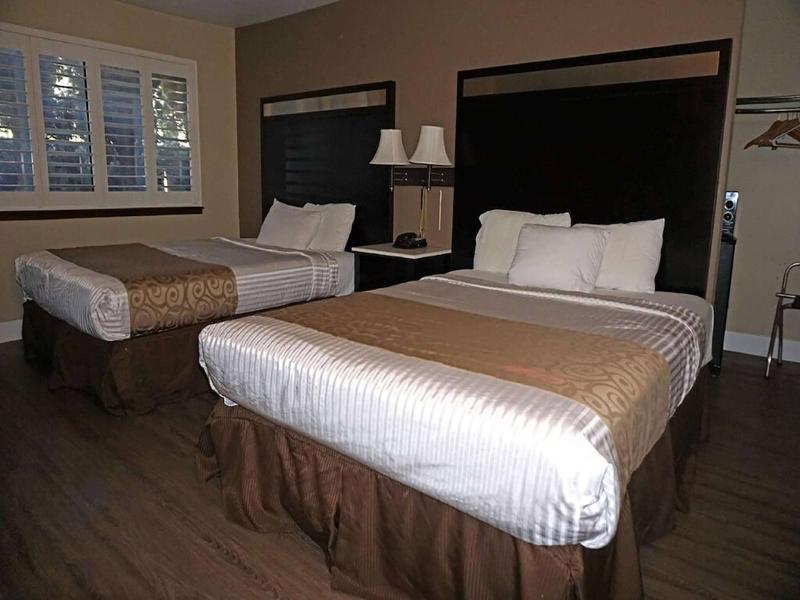 Travelodge by Wyndham Concord image