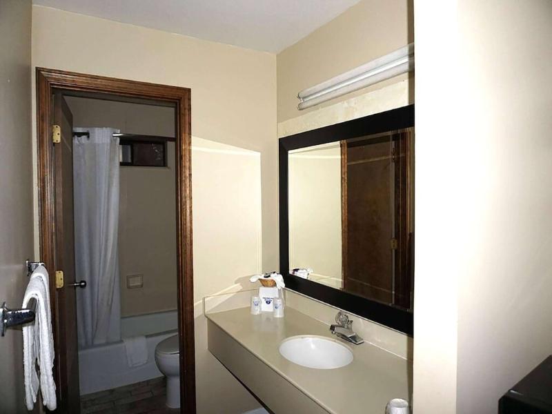 Travelodge by Wyndham Concord image