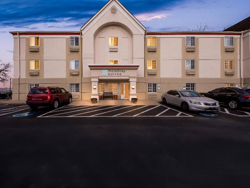 MainStay Suites Cincinnati Blue Ash — exterior view