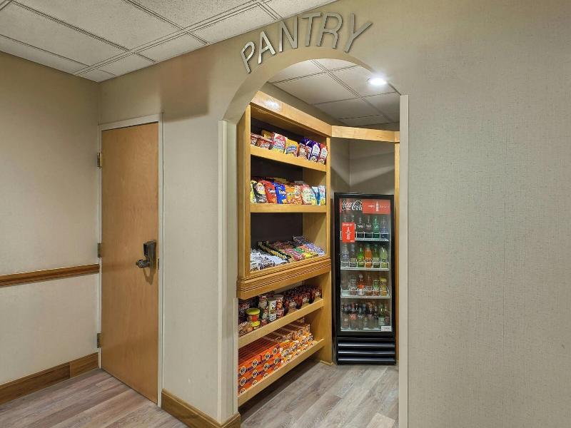 Four Points by Sheraton Charlotte - Pineville image