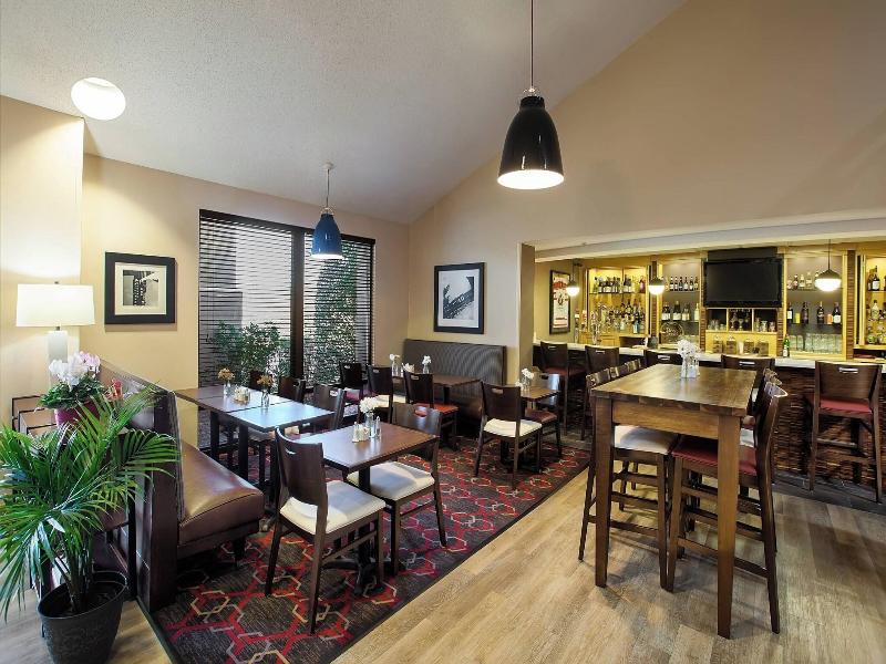 Four Points by Sheraton Charlotte - Pineville image