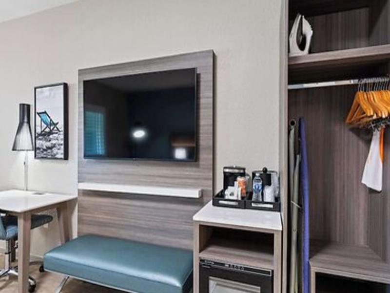 Radisson Resort At The Port image