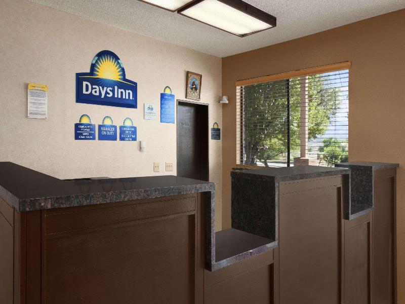 Days Inn by Wyndham Cortez