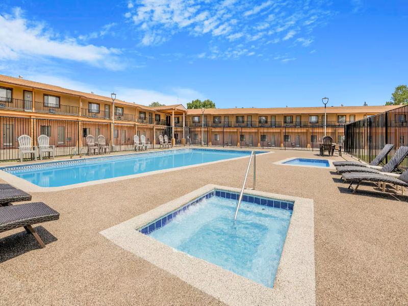 Days Inn by Wyndham Cortez