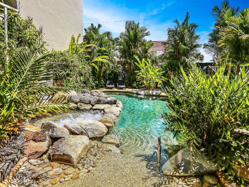 Cascade Gardens image