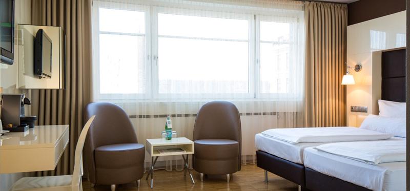 Hotel Santo Cologne image
