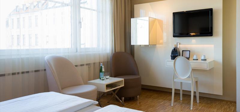 Hotel Santo Cologne image