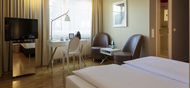 Hotel Santo Cologne image