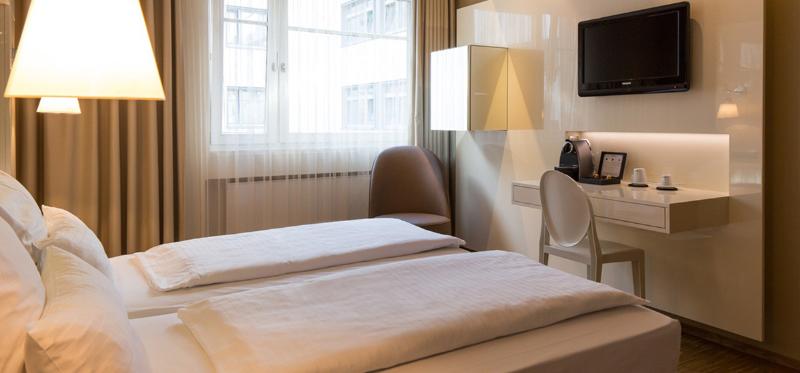 Hotel Santo Cologne image