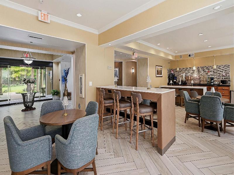 Best Western Plus Hannaford Inn & Suites image