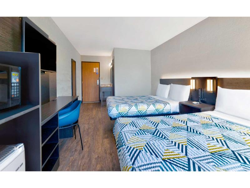 Motel 6 Cedar Rapids, IA - Airport image
