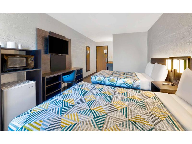 Motel 6 Cedar Rapids, IA - Airport image