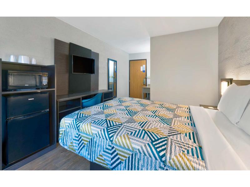 Motel 6 Cedar Rapids, IA - Airport image