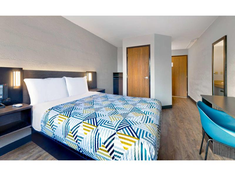 Motel 6 Cedar Rapids, IA - Airport image