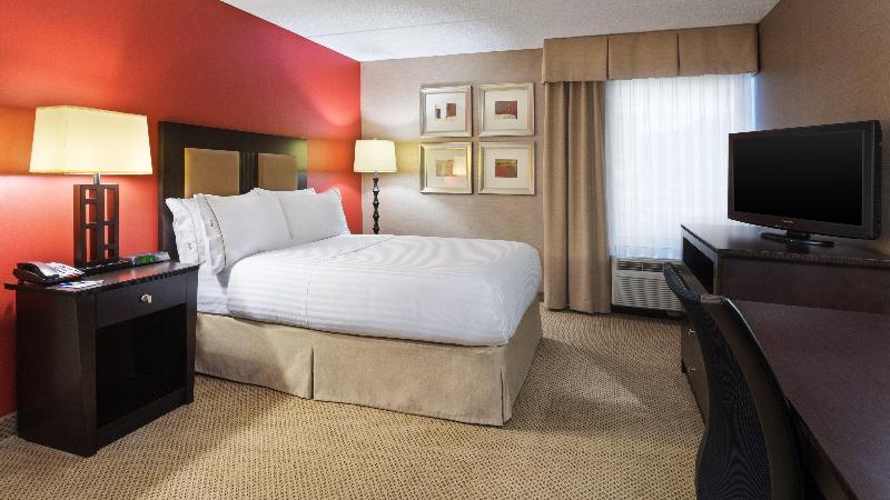 Holiday Inn Express Charleston-Civic Center By IHG photo 21