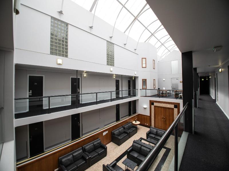 Capital Executive Apartment Hotel Canberra image