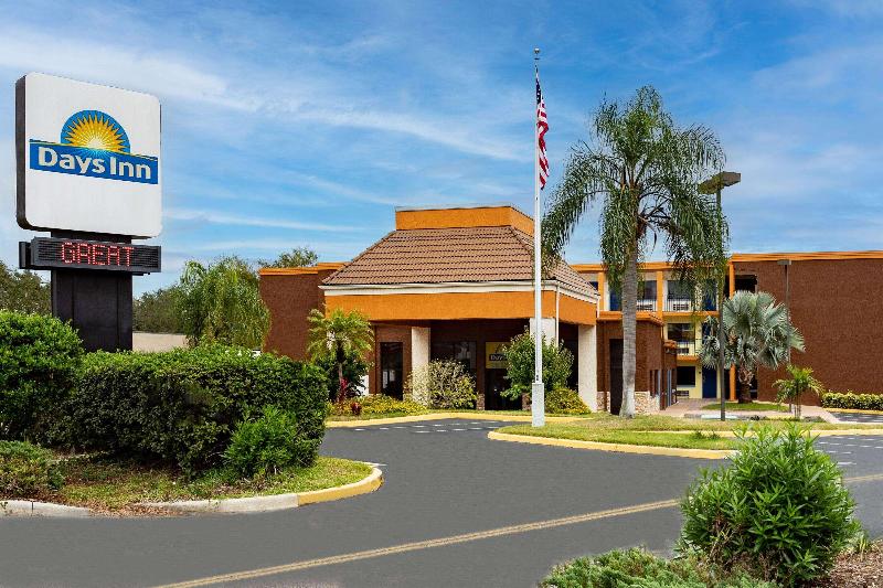 Days Inn by Wyndham N Orlando/Casselberry image