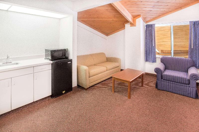 Quality Inn & Suites Willows image