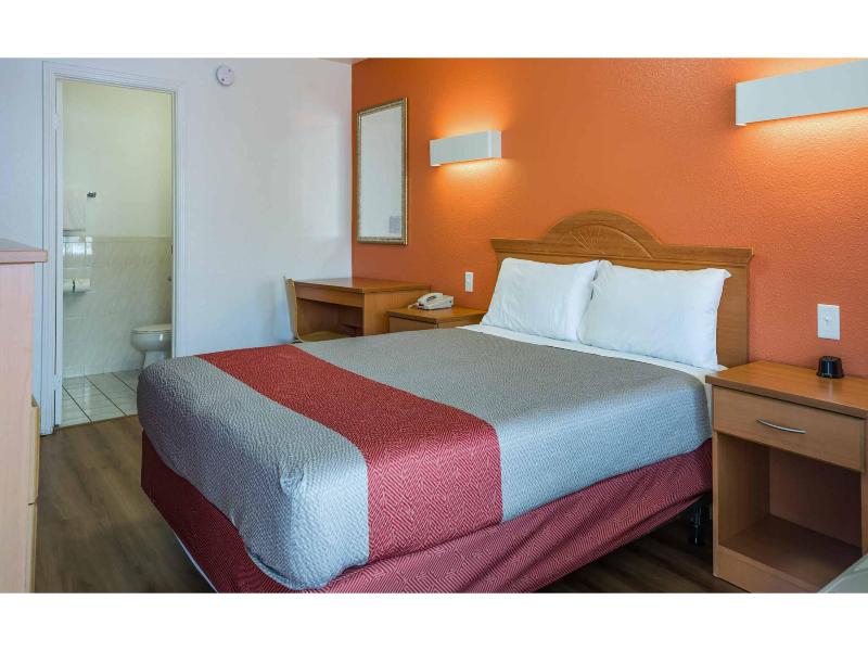 Motel 6 Concord, CA image