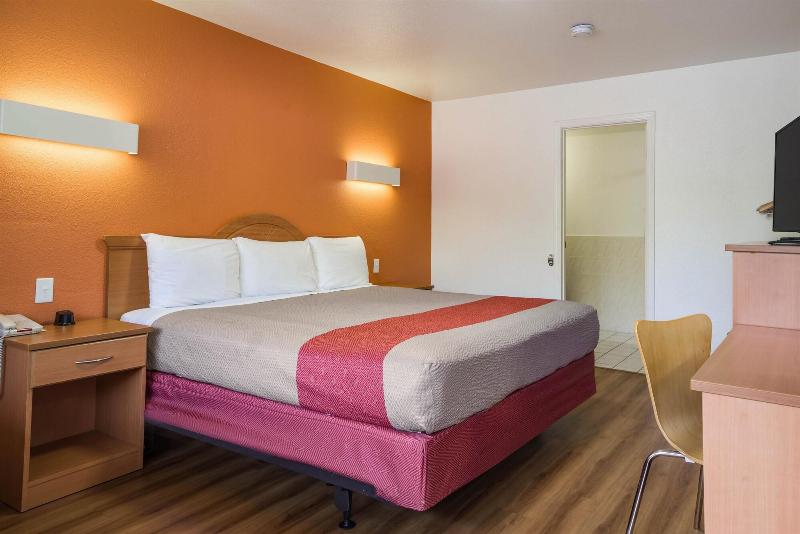 Motel 6 Concord, CA image