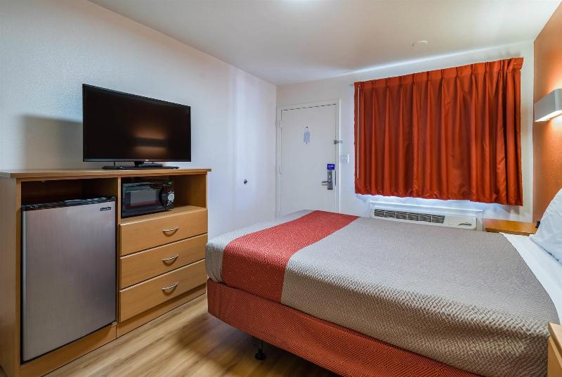 Motel 6 Concord, CA image