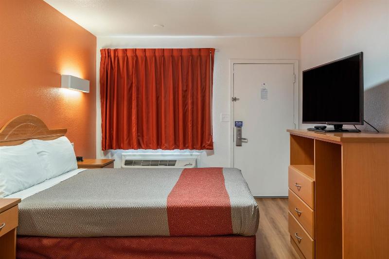 Motel 6 Concord, CA image