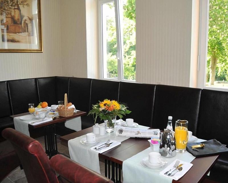 Waldhotel Rheinbach image