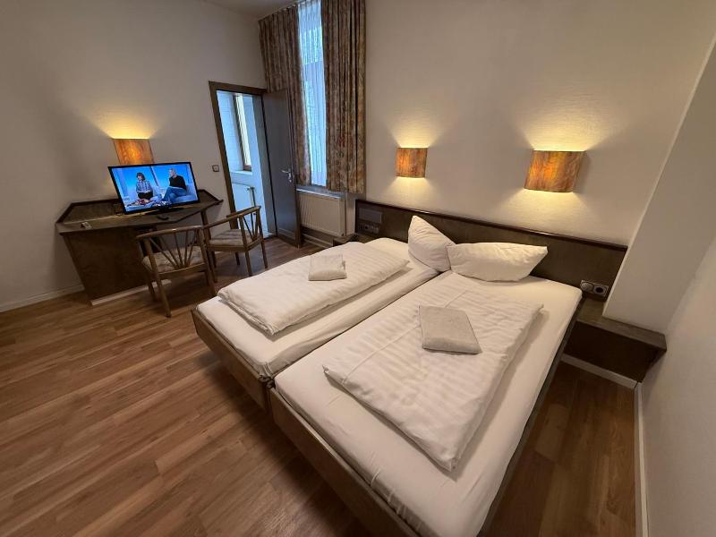 Hotel Merkur image