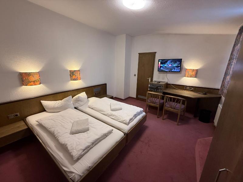 Hotel Merkur image