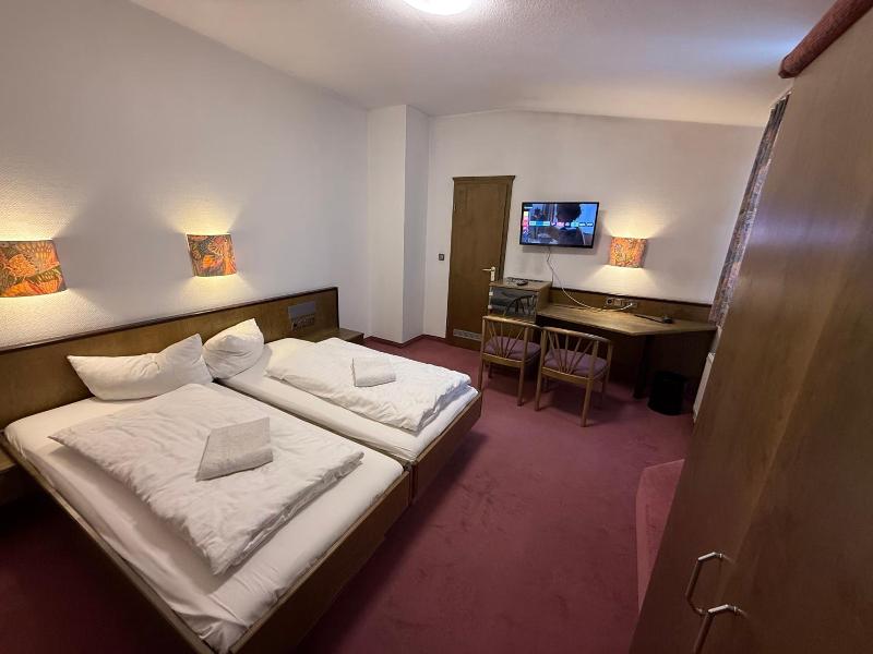Hotel Merkur image
