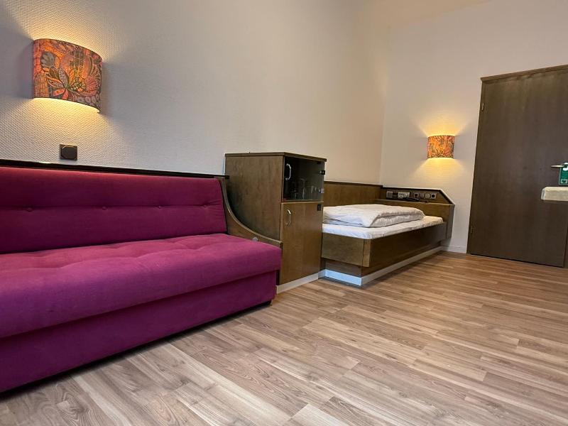 Hotel Merkur image