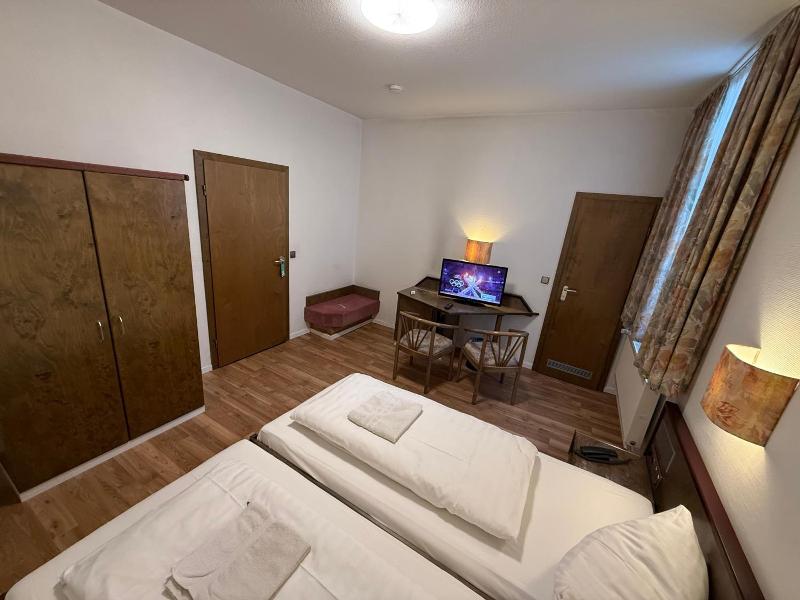 Hotel Merkur image